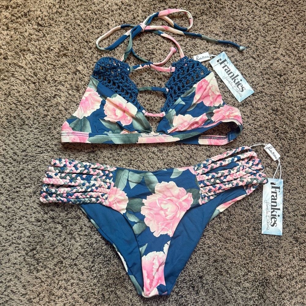 Frankies Floral Bikini Set